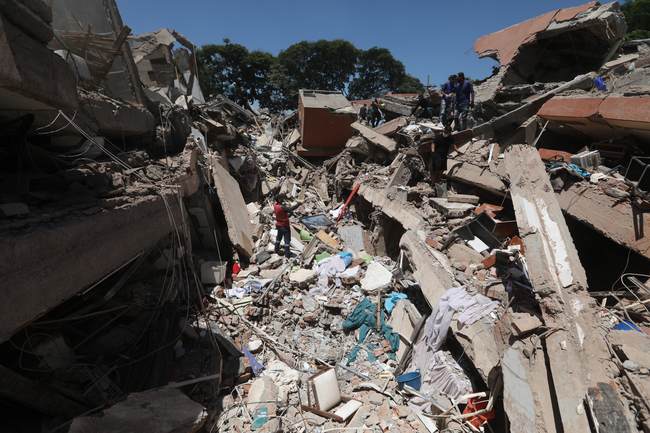 7.4 Quake Devastates Colombia, Apartment Tower Collapses