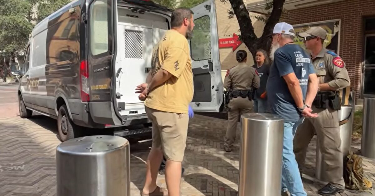 Christian Abortion Protesters Fight Back After Texas Arrests * The Gateway Pundit * by V. Saxena, The Western Journal