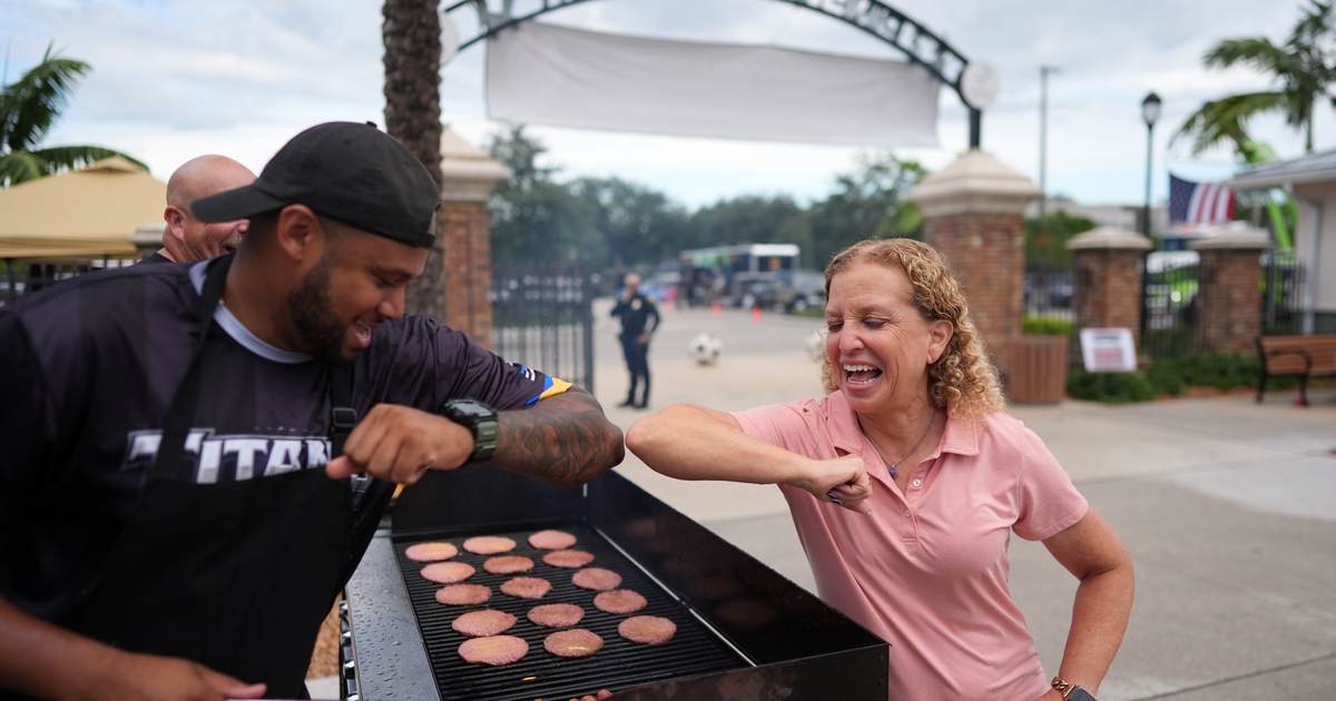 Wasserman Schultz Wins 20th District Primary Amid Race Backlash - The Joe Messina Show