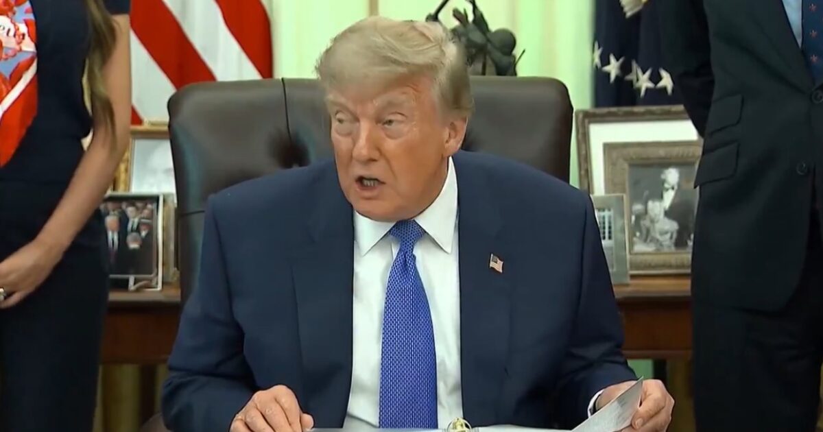 President Trump Signs Executive Order That Establishes “Gold Standard’ Childhood Vaccine Schedule (VIDEO) * The Gateway Pundit * by Cristina Laila