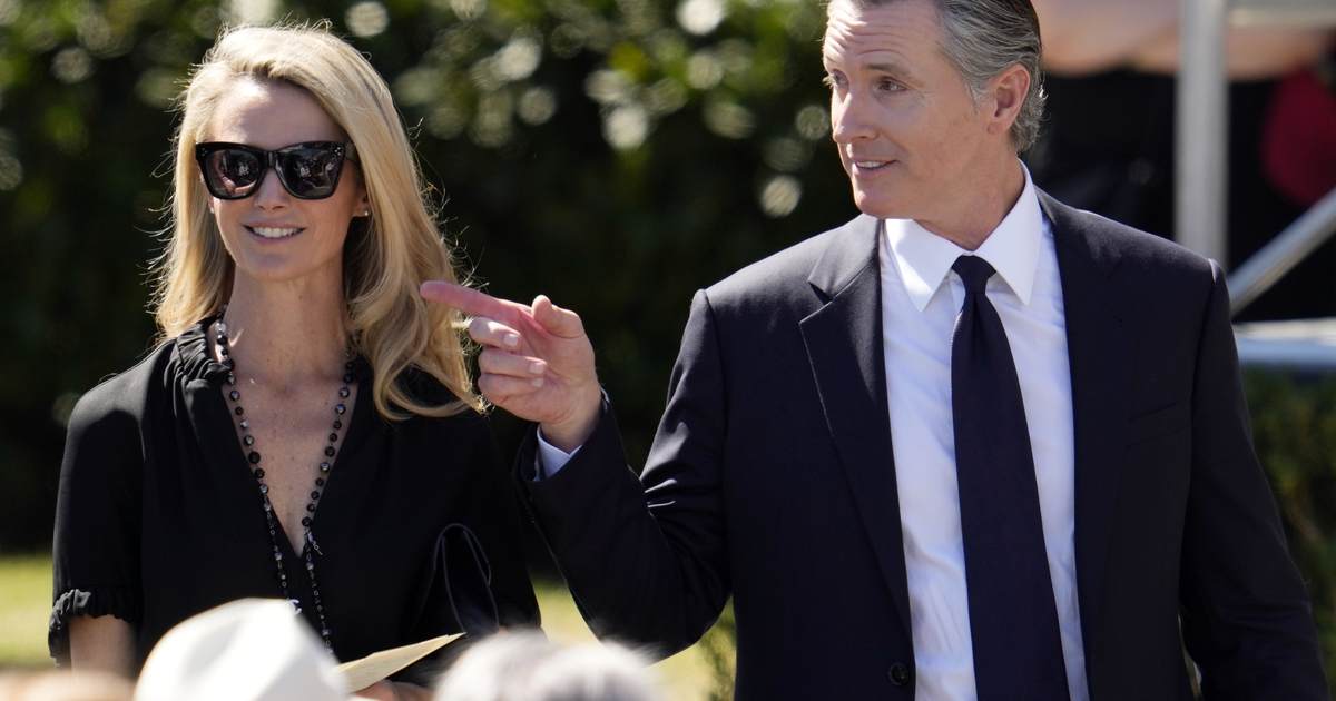 Newsom Signs Stop Nick Shirley Act, Restricts Citizen Journalism - The Joe Messina Show