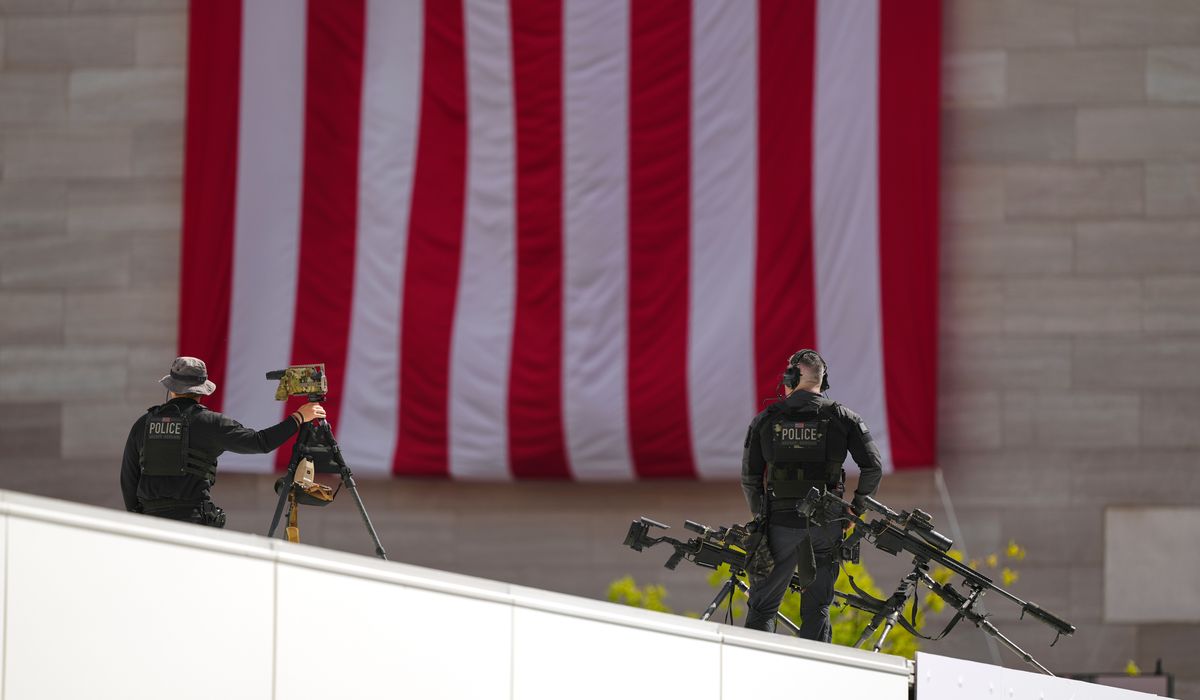 Three Secret Service Officials on Administrative Leave Pending Probe