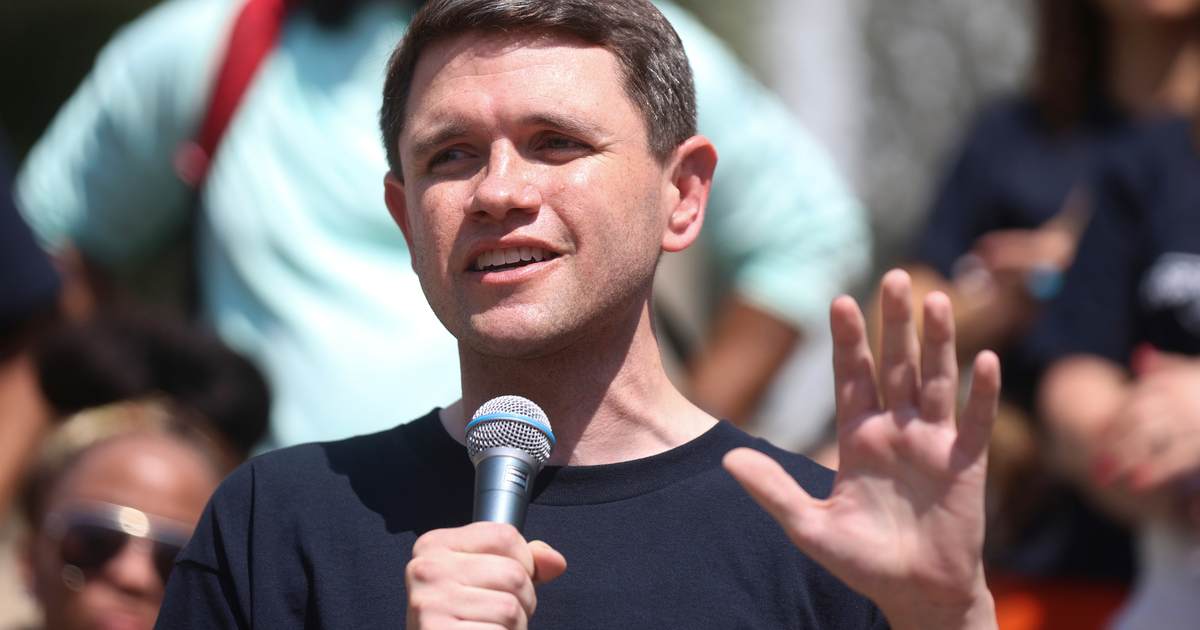 Talarico Urged Ending Religious Vaccine Exemptions, Texans Concerned - The Joe Messina Show