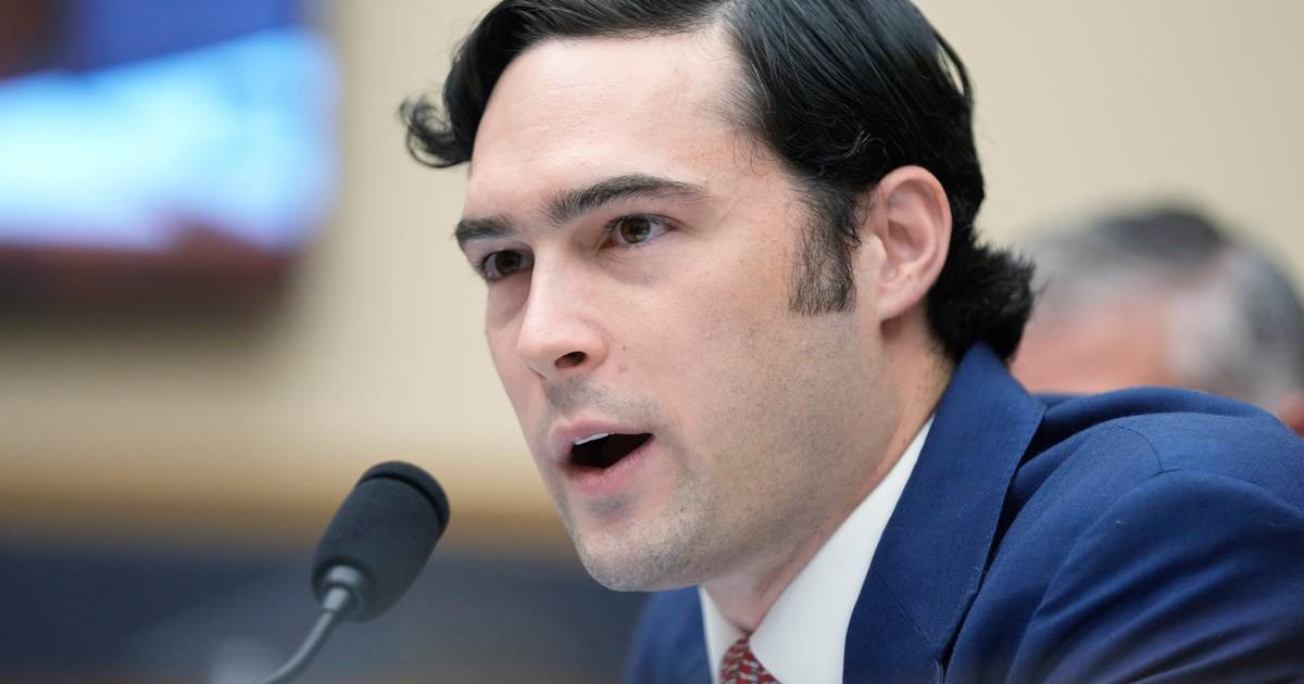 Rep. Brandon Gill Says Mamdani Grocery Plan Seeks Power - The Joe Messina Show