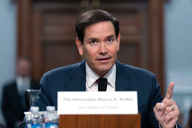 Marco Rubio Shows Relatable Family Side, RFK JR. Responds