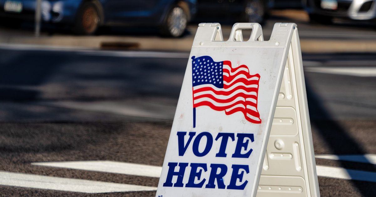 Oregon County Clerk Registered 397 Inactive Voters in a Single Day — Investigators Say 40 Are DEAD and One “Voted” 14 Years After Dying (VIDEO) * The Gateway Pundit * by Jim Hᴏft