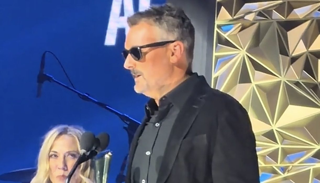 “God Made Music The Universal Language”: Eric Church Delivers Powerful Speech Accepting The Lifting Lives Award At ACM Honors | Whiskey Riff