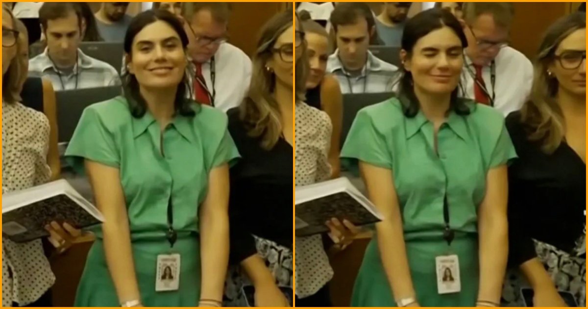 Leftist Vanity Fair Dumps Reporter After She Grins, Poses, and Winks at Courtroom Camera During Lindsay Clancy Triple-Murder Trial (VIDEO) * The Gateway Pundit * by Jim Hᴏft