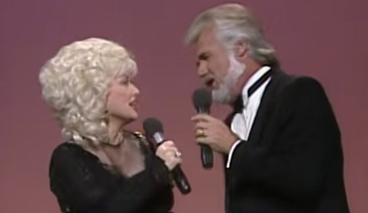 6 Unforgettable Dolly Parton and Kenny Rogers Performances (1976–2017) | Whiskey Riff