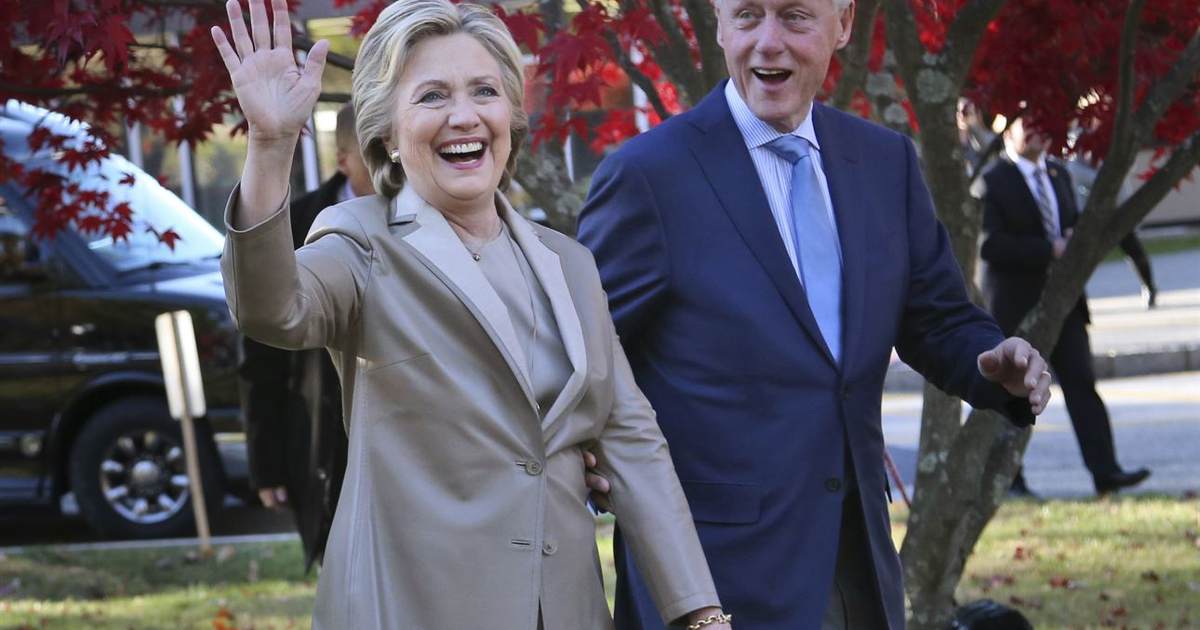 Clintons Post Intern Ad Demanding 'Discretion' Raise Eyebrows - The Joe Messina Show