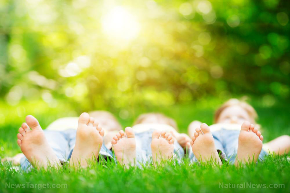 Study reveals teenage family bonds predict adult social health decades later   – NaturalNews.com
