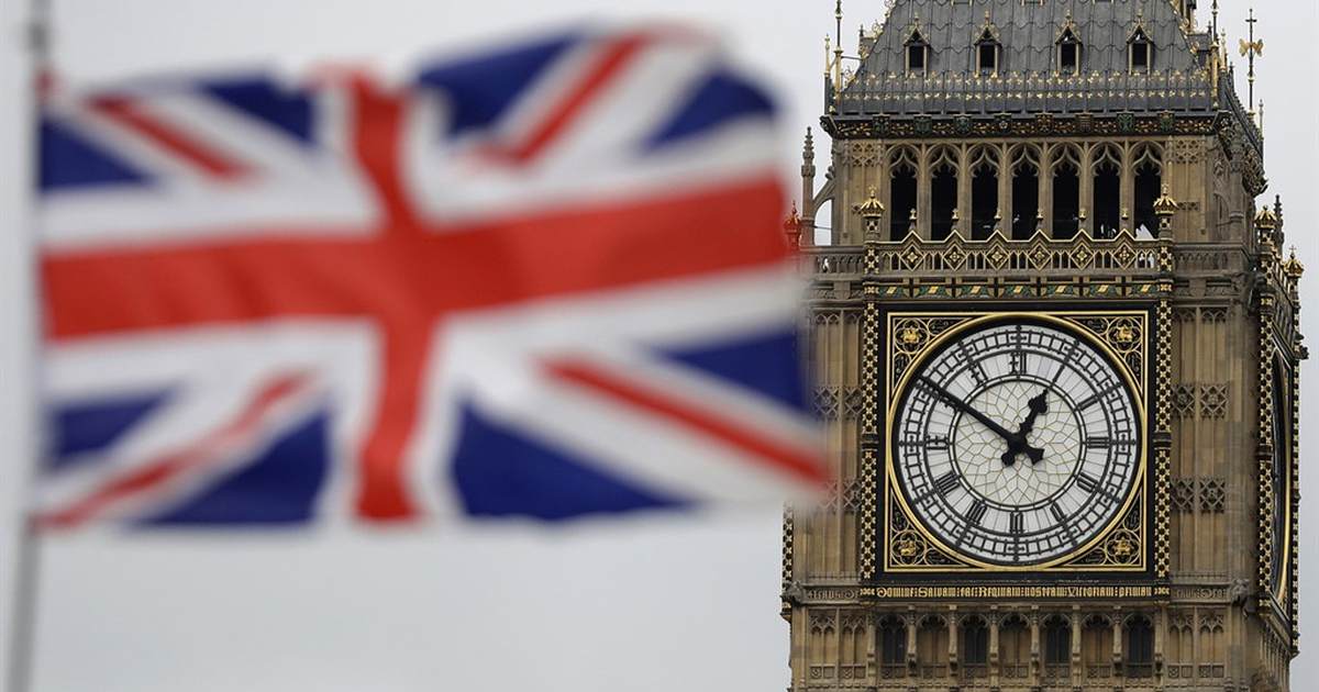 Birmingham Council Votes To Ban Union Jack And St George's Flags - The Joe Messina Show