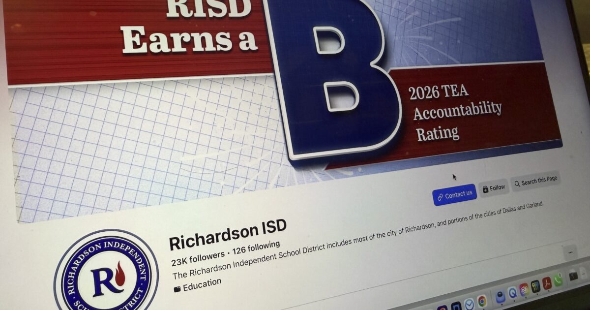 OUTRAGE: Texas Student’s School Laptop BLOCKS Search for President Trump — But Allows Joe Biden, Kamala Harris, and Jeffrey Epstein * The Gateway Pundit * by Jim Hᴏft